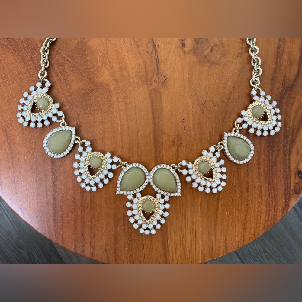 Elegant Gold, Green & White Statement Necklace - Picture 3 of 12